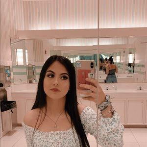 Meet your Posher, Andrea